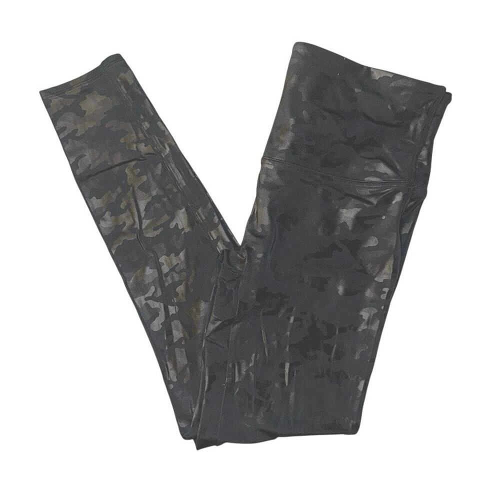 Women's‎ Matte Black Faux Leather Camo Spanx Leggings Size XL - Picture 2 of 7